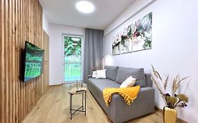 Apartmany K Lanovce S Parkovanim